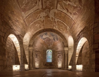 Frankr Auxerre Burgundy Cathedral of St-Etienne 70206 Crypt completed around 1030 Auxerre,