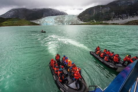Excursion by Zodiac from the cruise ship Ventus Australis to the Porter Glacier, Cordillera Darwin,