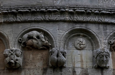 Main apse, hunting frieze, southern third, hound beats boar, St., St., Saint