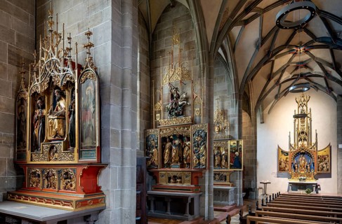 Rottweil, Heilig-Kreuz-Münster, Heilig Kreuz Minster, northern aisle with chapels and altars