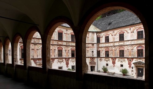 Österr Jenbach Schloss Tratzberg View from the loggia of the south wing to the NW. Castle complex