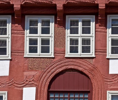 Bad Gandersheim Half-timbered house no. 9 Am Markt 69693 Built in 1552 Formerly an inn Today used