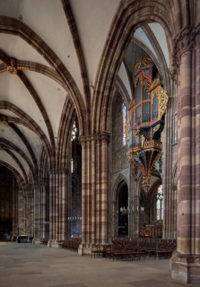 Strasbourg Cathedral, Cathédrale Notre-Dame de Strasbourg, interior, view from the south aisle to