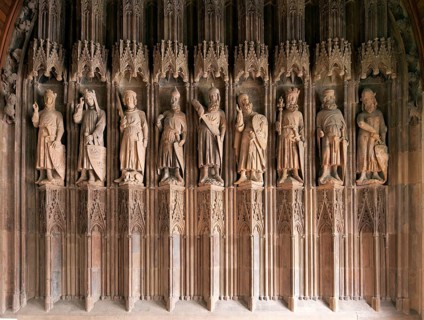 Hansa Hall, south end wall with Gothic frieze and the so-called Nine Good Heroes: starting from the