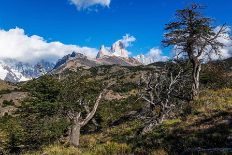 Trekkers at Cascada Martin with a view of the Fitzroy Massif, El Chaltén, Los Glaciares National