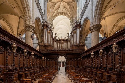 Antwerp, St Jacob's Church (Dutch: Sint-Jacobskerk), choir with choir stalls facing west