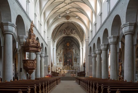 Constance, cathedral, interior, view to the east with Romanesque columns and baroque pulpit