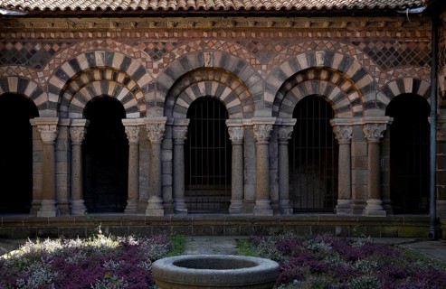 Cloister, south wing Arcade arch, St., Sankt, Saint