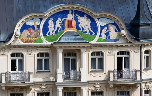 Czech Rep Karlovy Vary/Karlsbad Art Nouveau gable in Pavlov Street