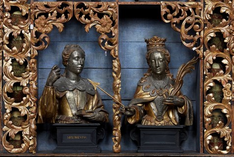 Golden chamber with reliquaries after restoration with historic colour scheme (blue), north wall,