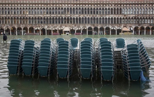 Italy Venice St Mark's Square -149 Old procuracies at high water
