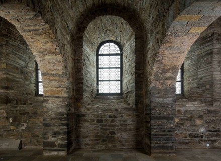 Crypt, view to the west, St., Saint, Saint