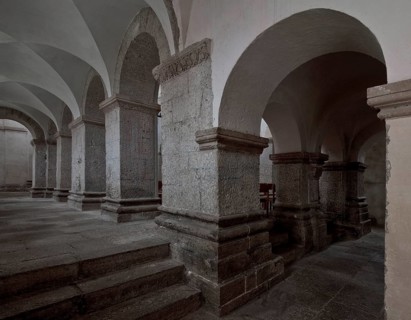 Münchenlohra b Nordhausen Church of St Gangolf 58814 Left north aisle to the east Right room under