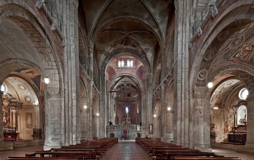 Italy Pavia 89650 San Michele Gallery basilica built around 1150 Interior facing east