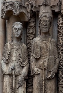 1195-1260 Main construction period, west façade, royal portals 1145-70 with biblical kings, queens,