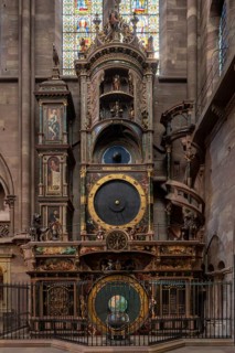 Strasbourg Cathedral, Cathédrale Notre-Dame de Strasbourg, south transept arm, astronomical clock