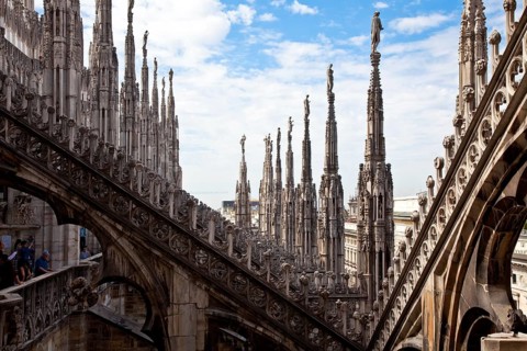 Roof zone in the area of the transept with wimpergen buttresses and 19th century branch, St.,