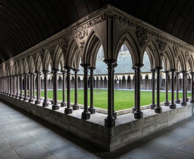 Mont-Saint-Michel, monastery hill, early Gothic cloister 1225-1228, south-west corner inside, St.,