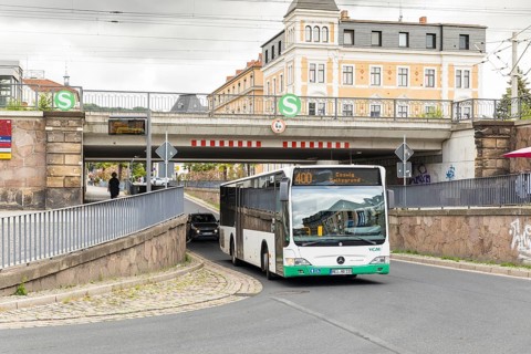 Line 400 bus travelling in the direction of Coswig at Altkötzschenbroda S-Bahn station, Radebeul,