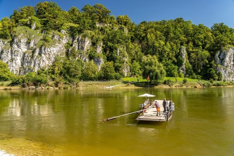 The Weltenburg-Stausacker cable ferry across the Danube near Weltenburg, Bavaria, Germany, Europe
