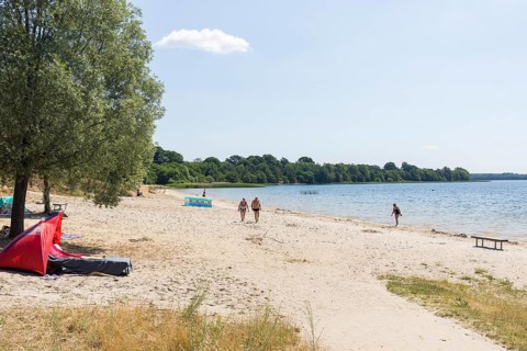 Northern bathing beach on Lake Dreiweibern, Lusatian Lakeland, Lohsa, Saxony, Germany, Europe