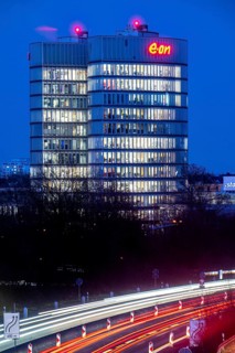 E.ON headquarters, Group headquarters in Essen-Rüttenscheid, A52 motorway, North Rhine-Westphalia,