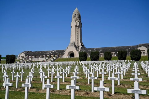 Cemetery of soldiers killed in the First World War, in the background the ossuary of Douaumont,