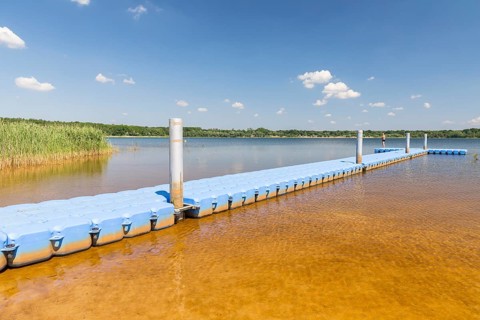 Pontoon jetty at the Dreiweiberner See bathing beach, Lusatian Lakeland, Lohsa, Saxony, Germany,
