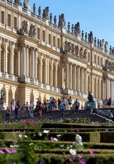 Facade of the central building, garden side with stairs