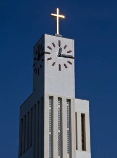 Tower with clock and gilded cross, 1930 by Hans Heinrich Grotjahn, 43 m high, St., Sankt, Saint