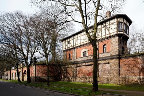 Krefeld, signal box on Saumstraße between the main and southern railway stations