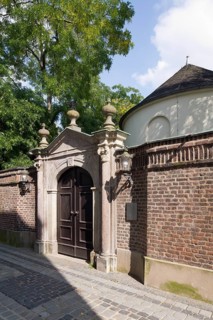Tor tor on the west side, St., Sankt, Saint