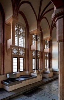 Grand Master's Palace, high hallway with openwork reveals next to the summer hall