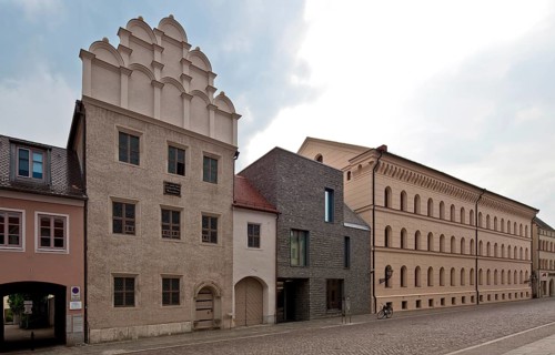 Built in 1536, centre extension 2013 by Thomas Dietzsch