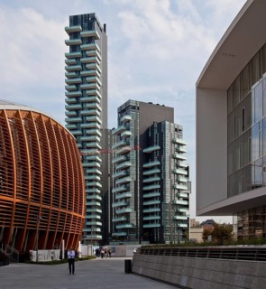 Italy Milan Residential towers by the SOLARIA Group 2010-13 in Piazza Alvar Aaltodas left 143 m