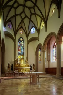Choir with neo-Gothic high altar, St., Sankt, Saint