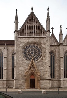 Northern transept gable, St., Sankt, Saint