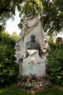 Vienna, graves of honour at the Central Cemetery