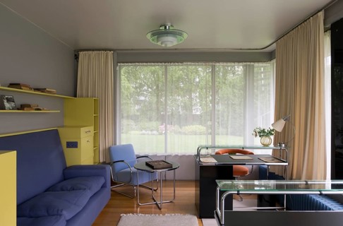 Built 1932-1933 by Brinkman & Van der Vlugt, study on the ground floor