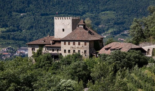 Italy S-Tyrol. Gratsch near Meran. Thurnstein Castle. Tower from the 16th century