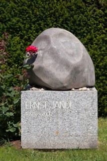Tomb of Ernst Jandl, 1925-2000, poet