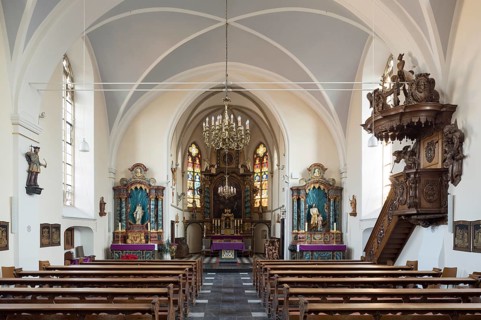 View to the east with pulpit, St., Sankt, Saint