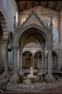 San Piero a Grado near Pisa, basilica from the 10th century, interior, ciborium above the legendary