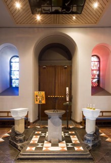 Baptistery with oils from Osten, St., Sankt, Saint