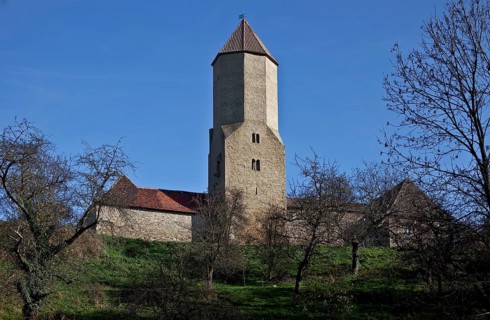 Noble castle begun at the beginning of the 12th century, later an Anhalt office and domain, partial