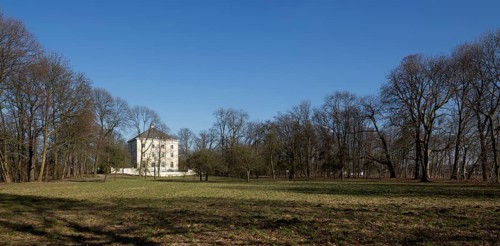 Düsseldorf-Himmelgeist, Mickeln Castle, Guest House of the Heinrich Heine University