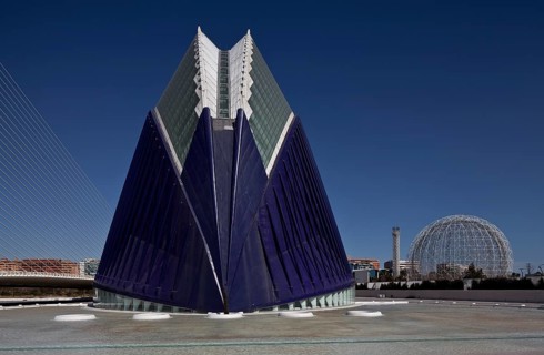 City of Arts and Sciences (cat./val. Ciutat de les Arts i de les Ciències), El Ágora, view from