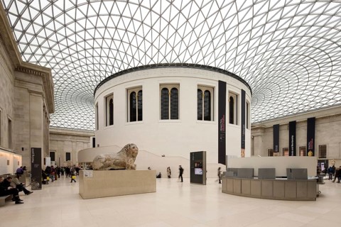 Inner courtyard with glass roof by Norman Foster