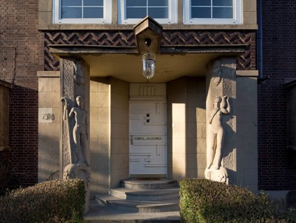 Architect Franz Lorscheid (?) 1928, sculptor (?)