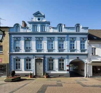 Krefeld-Ürdingen, Haus Herbertz, ancestral home of the Herbertz family, built in the mid-18th